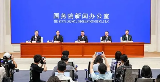 交通运输部：我国新能源公交车达到46.6万辆 占比66.2%(图1)