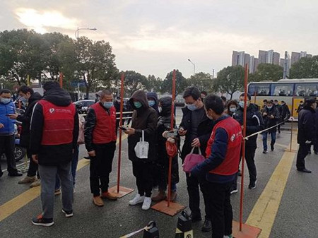 防疫交付两不误！苏州金龙全员复工复产(图4)