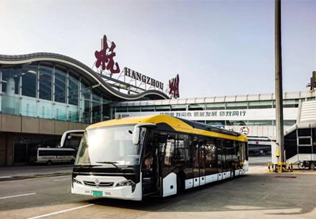 助力绿色机场建设 这就是格力钛新能源机场摆渡车(图1)